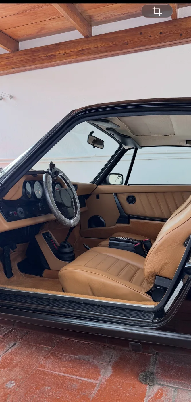 Classic Porsche · refined interior care