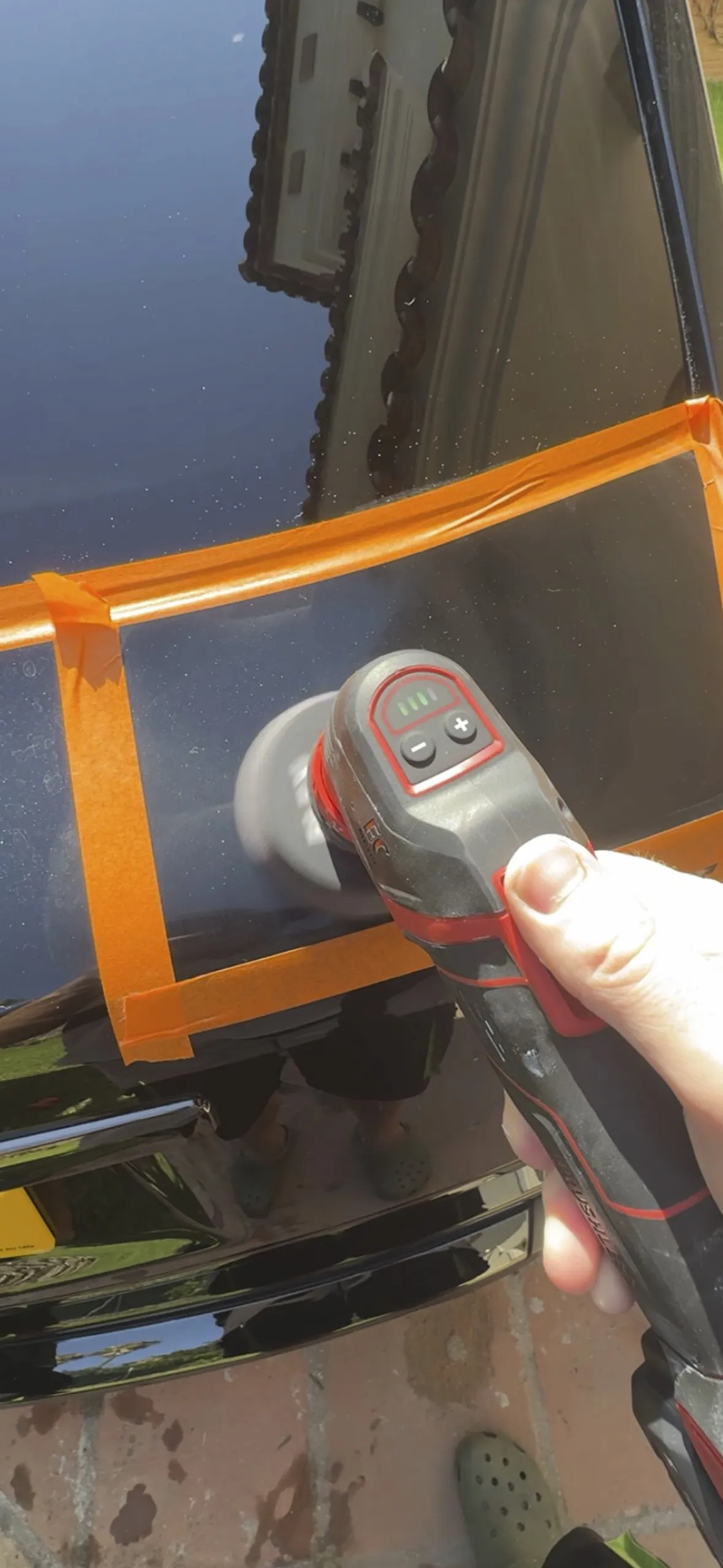 Глубокий чёрный глянец